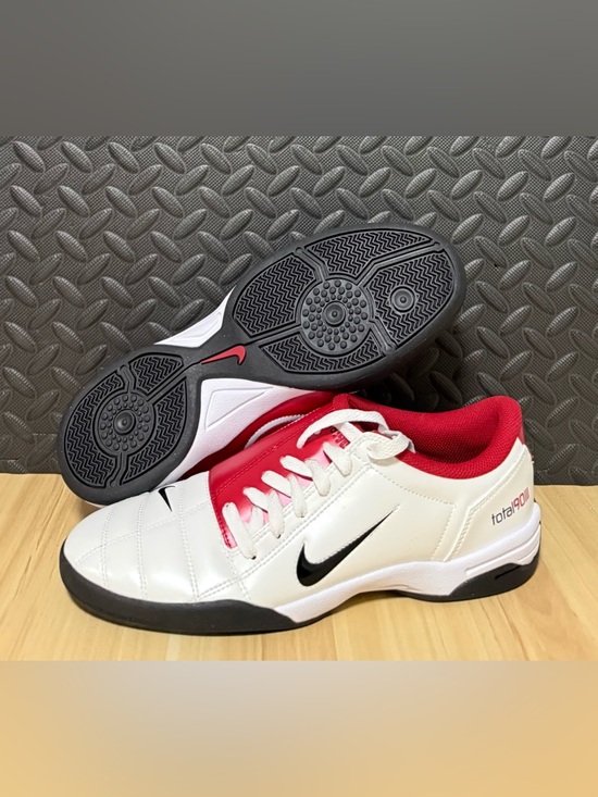 Nike Other - Nike Total 90 3 SP White Gym Red HQ2851-100 Indoor Soccer Shoes Mens Size 10